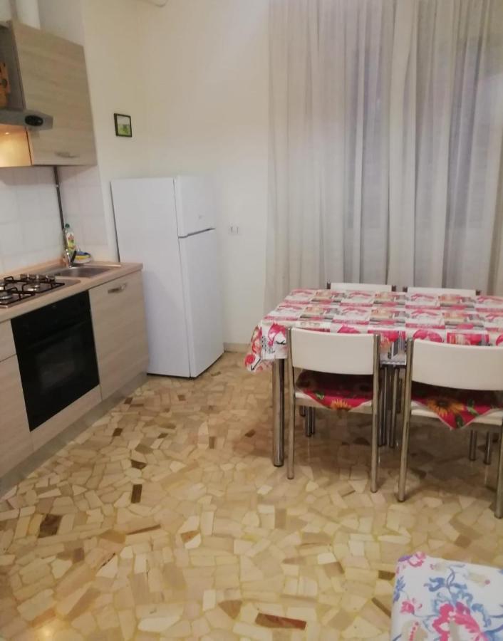 Appartamento Palmanova Vicino Alla Metropolitana Milan Exterior photo